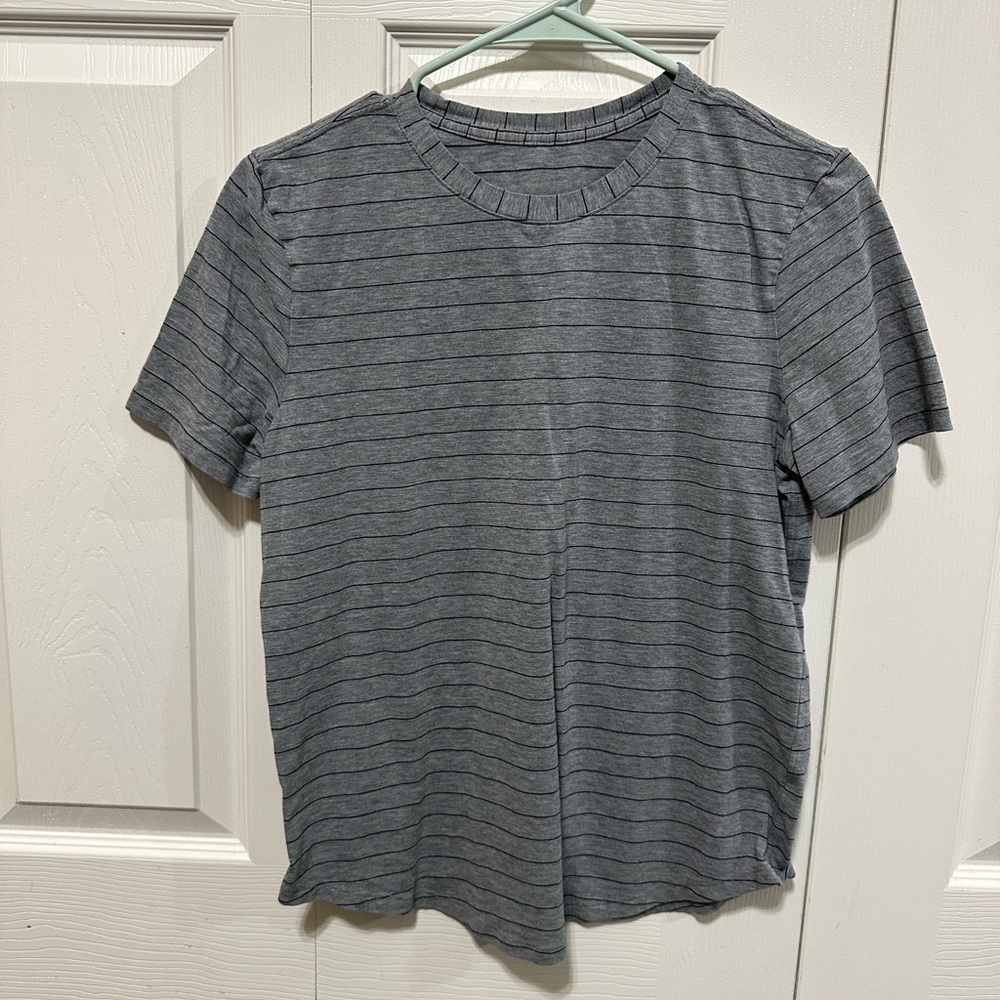lululemon t shirt